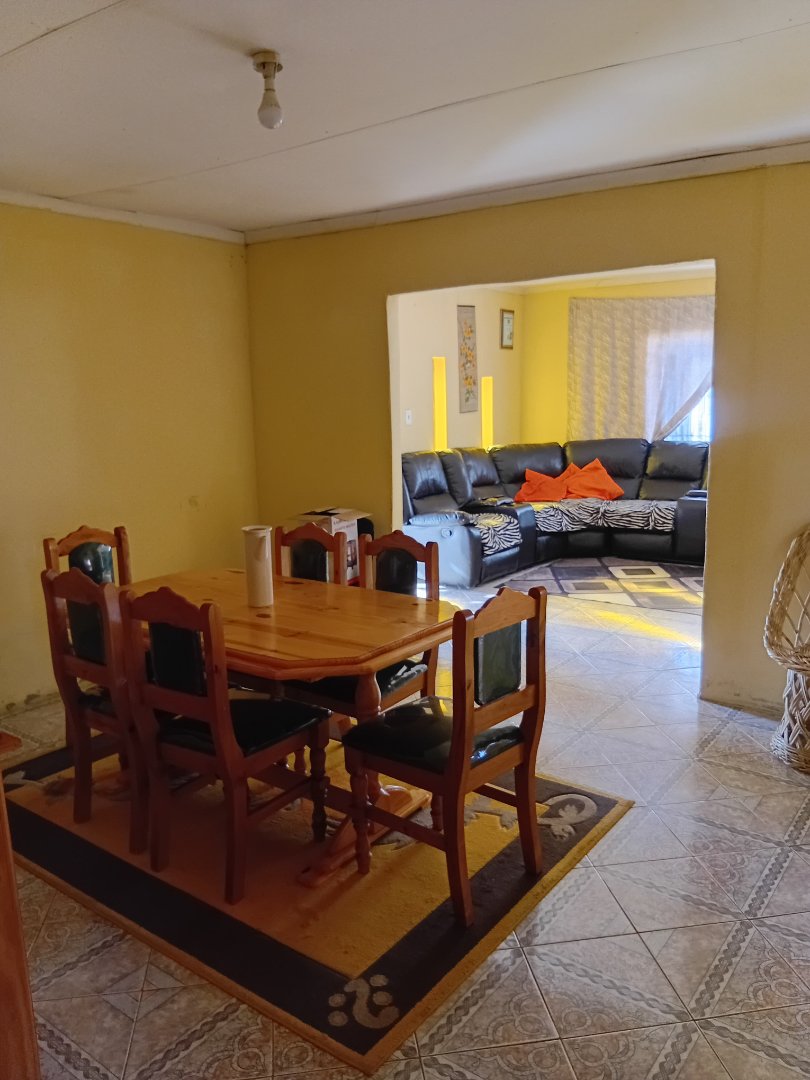 3 Bedroom Property for Sale in Phuthaditjhaba Free State